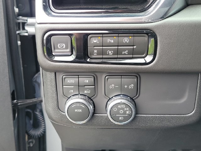 New 2026 GMC Yukon Denali AWD/4WD image 21
