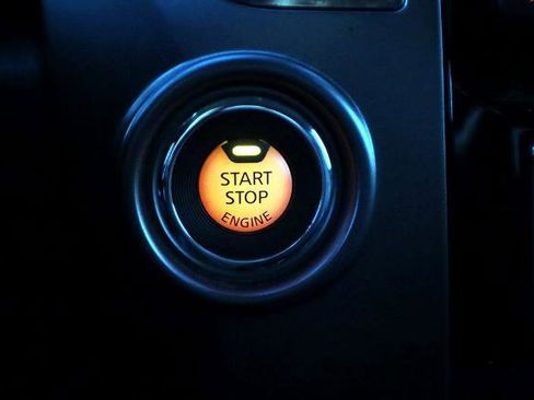 Certified 2019 Nissan Titan Platinum Reserve image 27