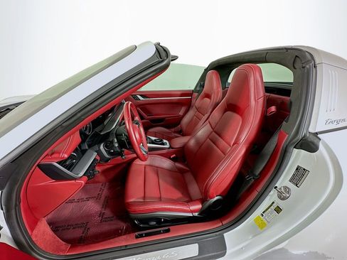Used 2022 Porsche 911 Targa 4S image 5