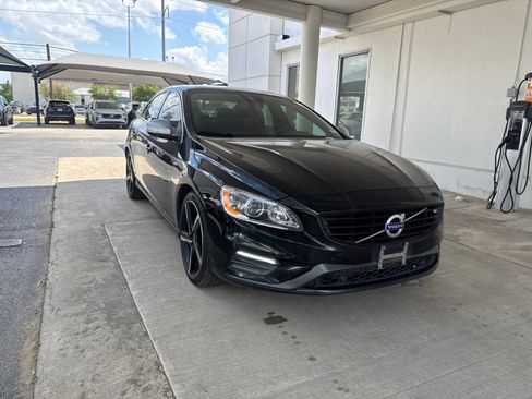 Used 2016 Volvo S60 T6 R-Design w/ Convenience Package AWD/4WD image 3