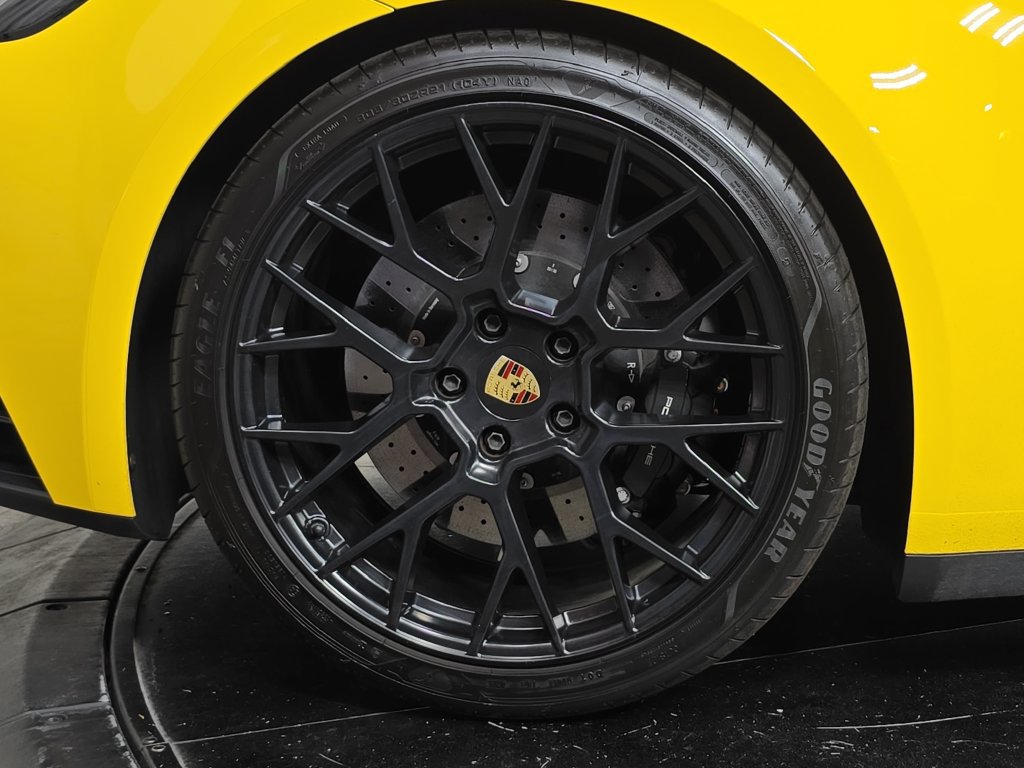 Certified 2023 Porsche 911 Carrera GTS RWD image 29
