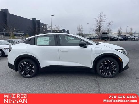 New 2026 Nissan Leaf Platinum+ w/ Cargo Package (Platinum+) image 2