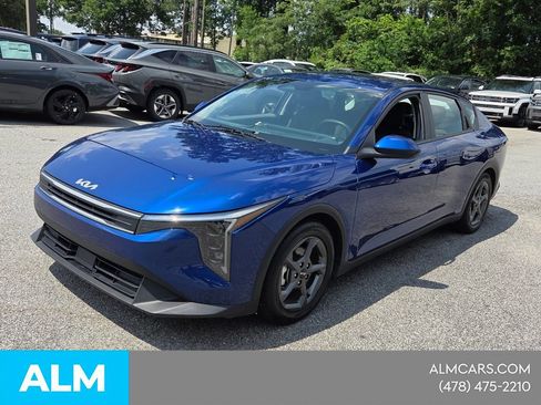 Used 2025 Kia K4 FWD image 3