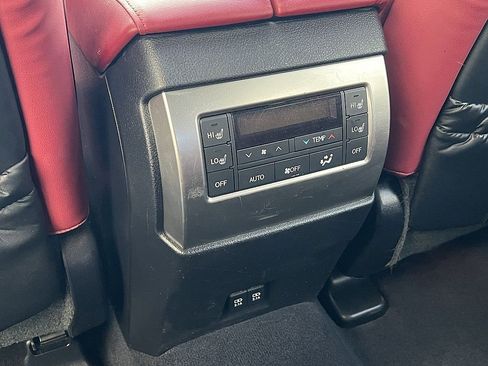 Used 2022 Lexus GX 460 Premium image 12