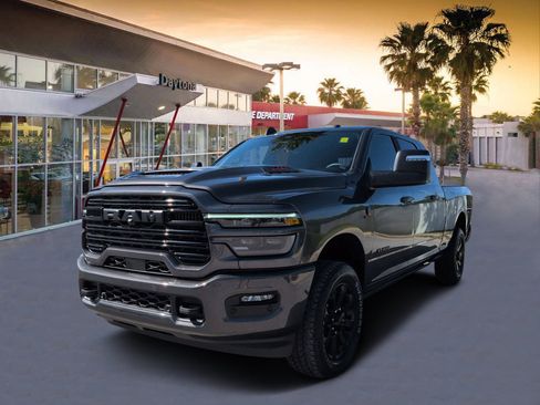 Certified 2025 RAM 2500 Laramie AWD/4WD image 7