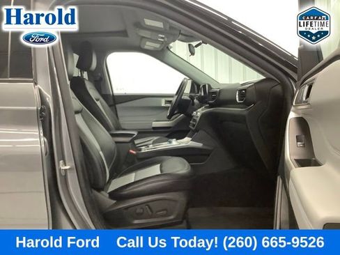 Used 2023 Ford Explorer XLT w/ Equipment Group 202A AWD/4WD image 12