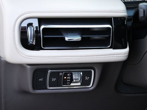 Used 2022 Lincoln Aviator Reserve image 34