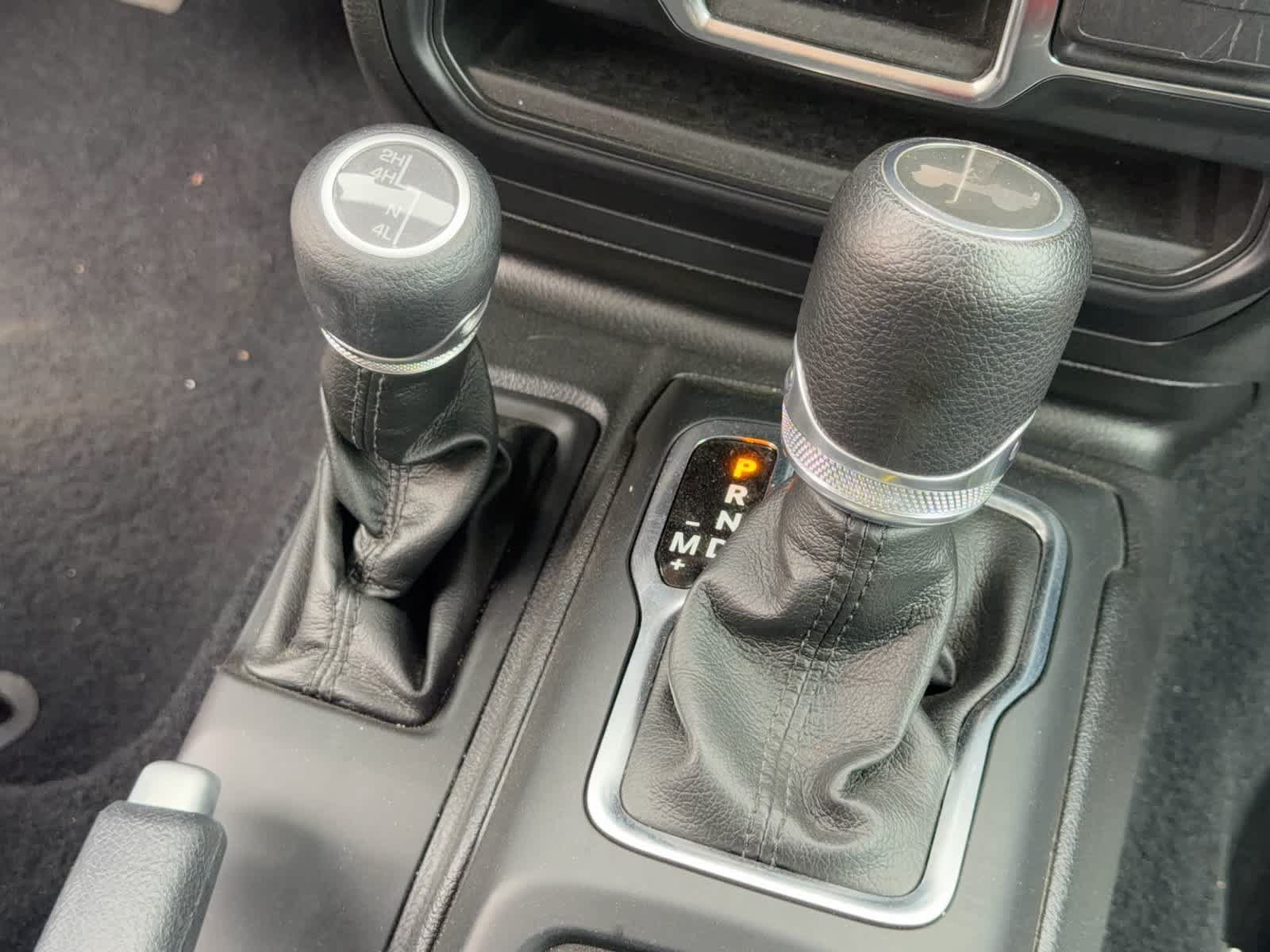 Used 2022 Jeep Wrangler Unlimited Sport AWD/4WD image 11