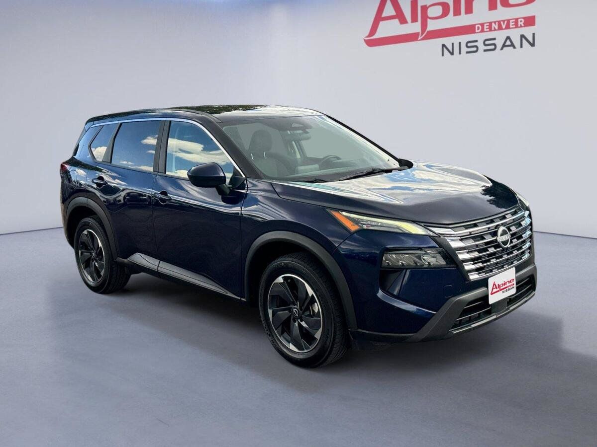 Certified 2025 Nissan Rogue SV AWD/4WD image 7