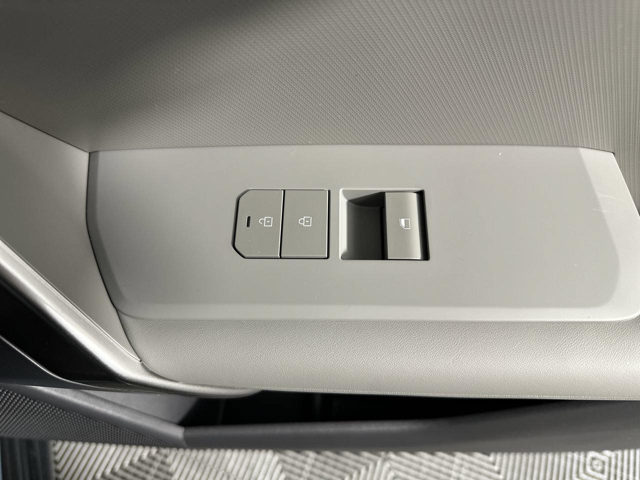 New 2027 Kia Seltos S FWD image 13