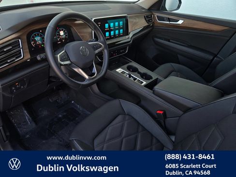 Used 2024 Volkswagen Atlas SE FWD image 9