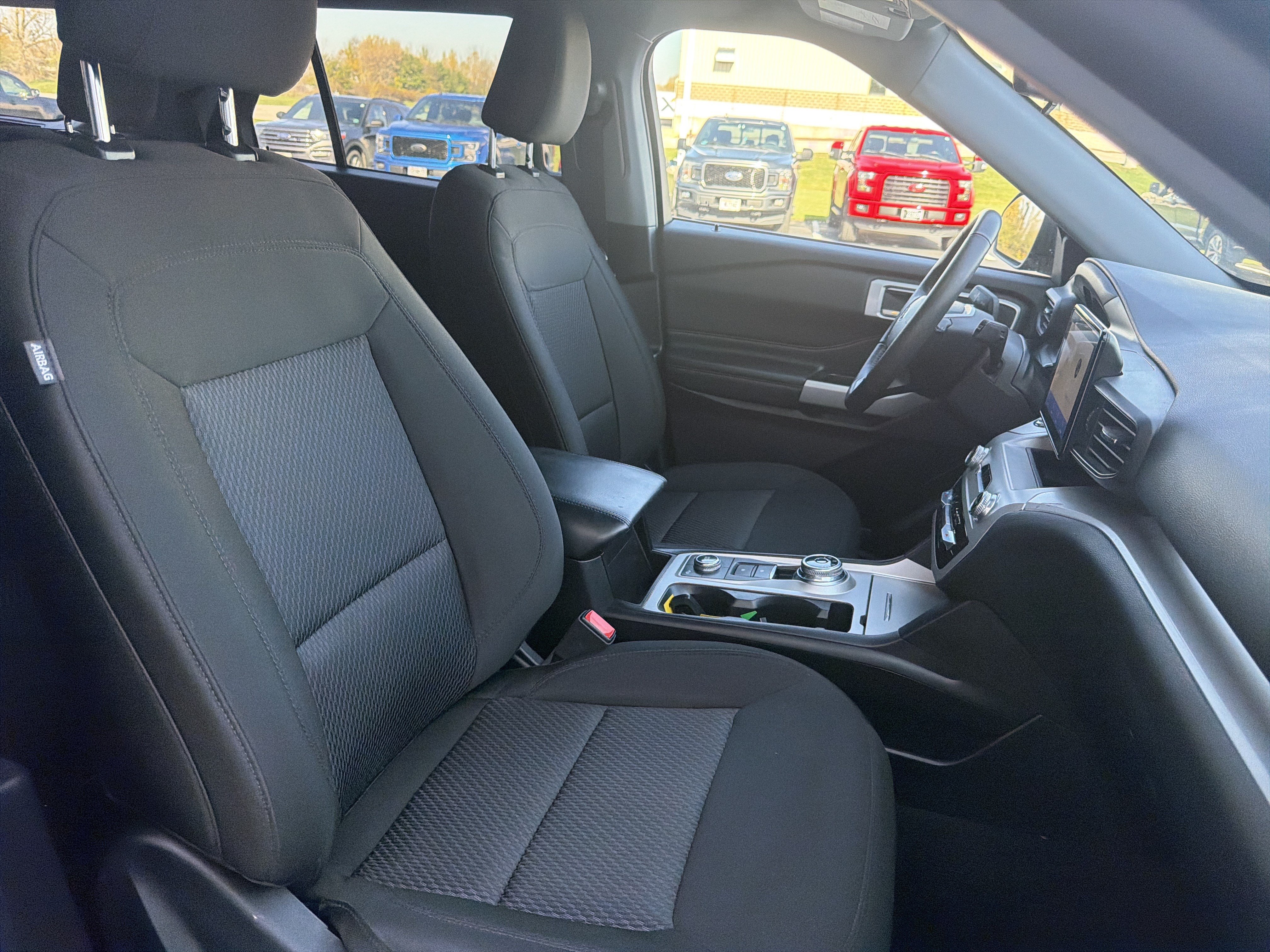 Used 2023 Ford Explorer XLT w/ Class IV Trailer Tow Package AWD/4WD image 47