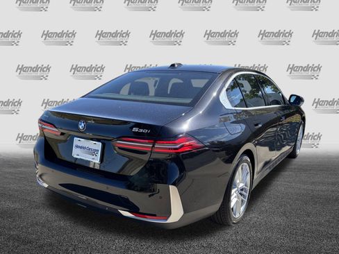 Certified 2025 BMW 530i xDrive w/ Premium Package image 10