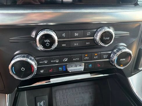 Certified 2022 Ford F150 Lariat w/ Equipment Group 502A High AWD/4WD image 29