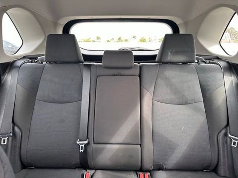 Used 2022 Toyota RAV4 LE w/ Carpet Mat Package (TMS) AWD/4WD image 20