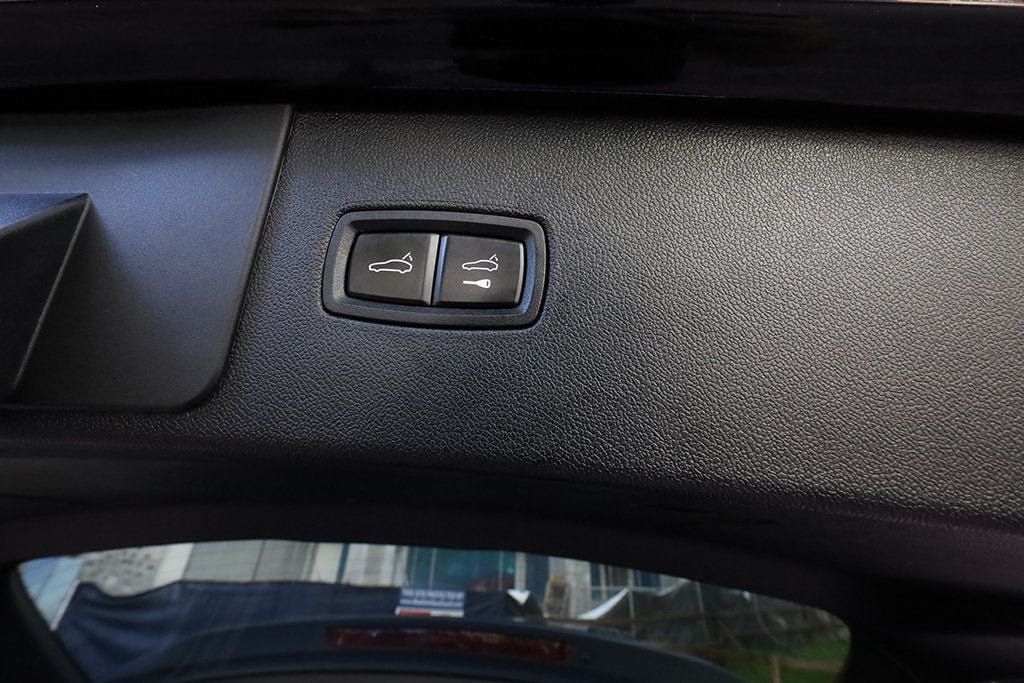 Used 2020 Porsche Cayenne AWD/4WD image 34
