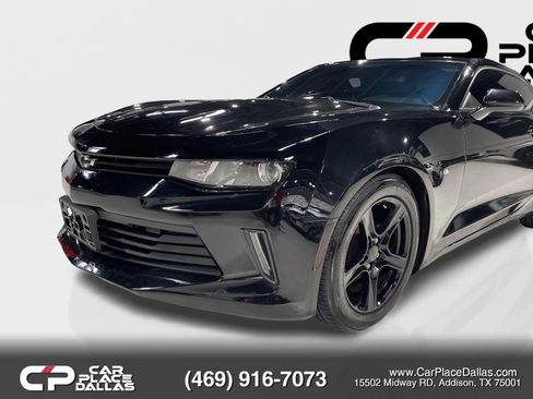 Used 2016 Chevrolet Camaro LT RWD image 5