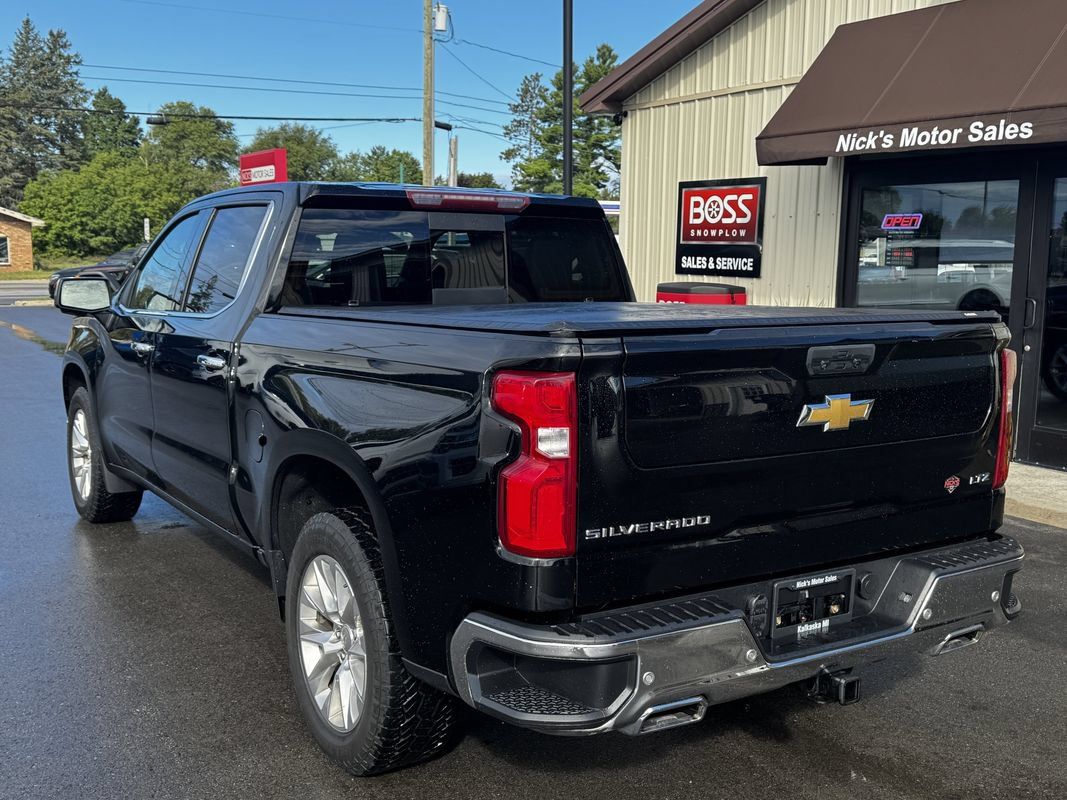 Used 2021 Chevrolet Silverado 1500 LTZ AWD/4WD image 4