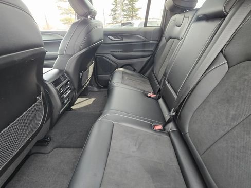 Certified 2025 Jeep Grand Cherokee Altitude image 16