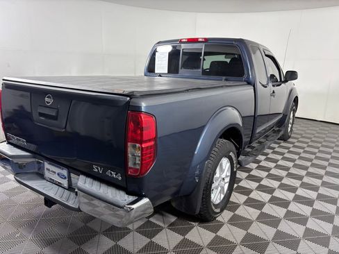 Used 2019 Nissan Frontier SV image 7