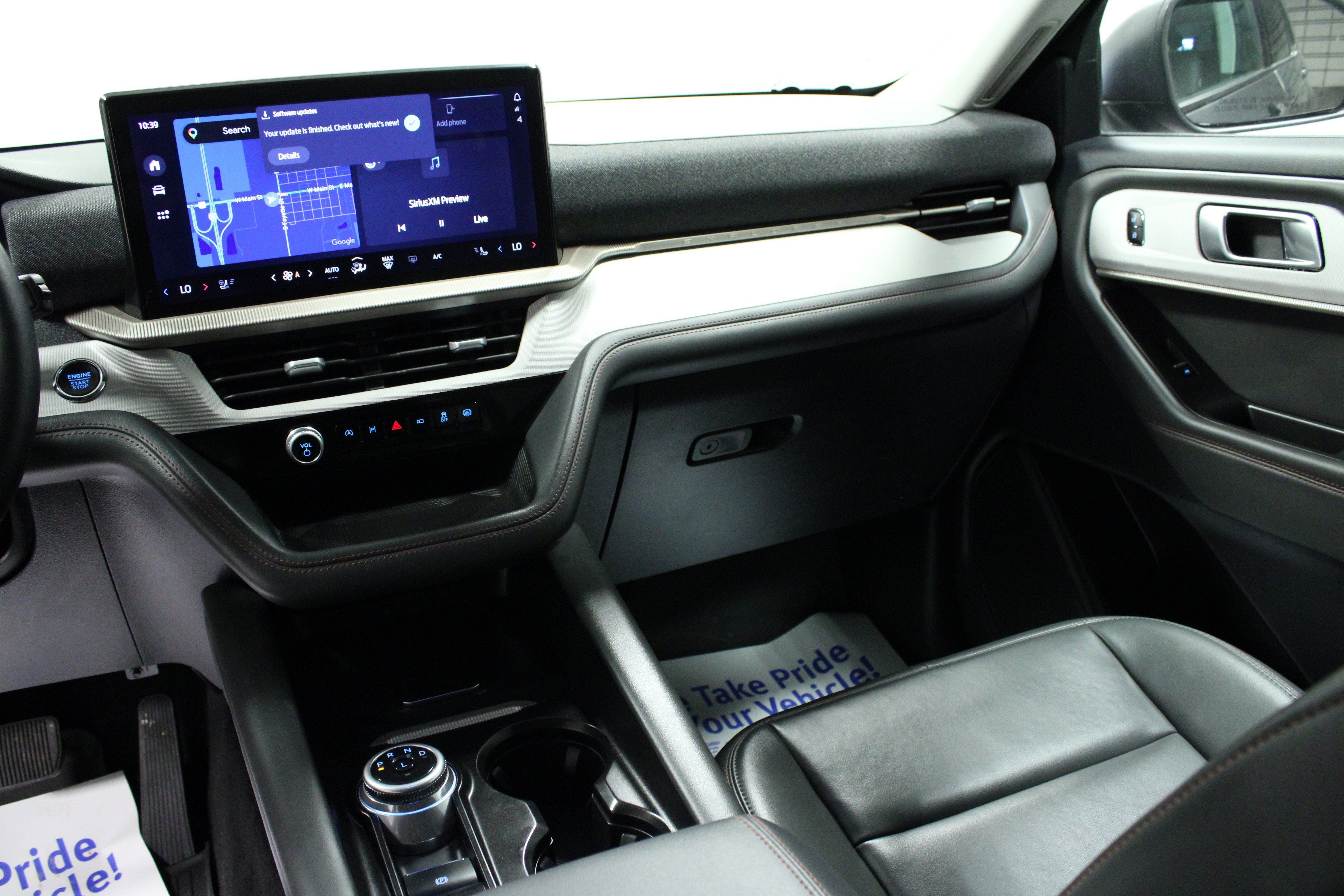 Used 2025 Ford Explorer Active w/ Active Comfort Package AWD/4WD image 20