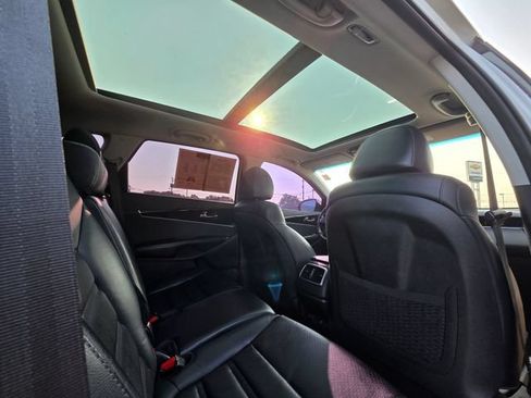 Used 2020 Kia Sorento EX FWD image 43