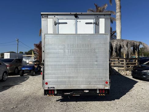 Used 2019 Ford E-350 and Econoline 350 Super Duty w/ Power Windows & Locks Group image 4