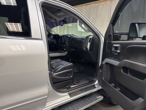 Used 2017 Chevrolet Silverado 2500 LTZ w/ Duramax Plus Package image 16