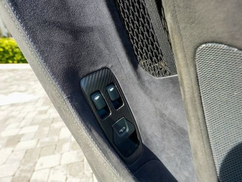 Used 2019 McLaren 600LT RWD image 55