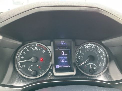 Used 2020 Toyota Tacoma TRD Off-Road image 12