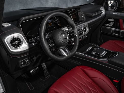 Used 2025 Mercedes-Benz G 63 AMG 4MATIC image 32
