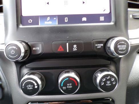 Used 2024 RAM 3500 Big Horn image 24