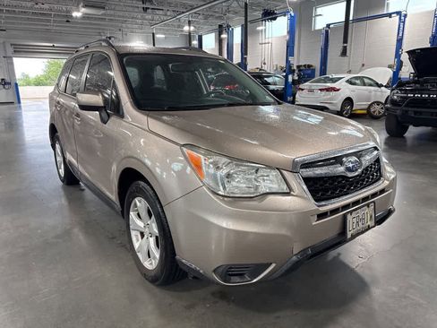 Used 2014 Subaru Forester 2.5i Premium w/ Popular Package #2 AWD/4WD image 5