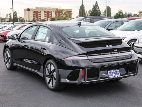 New 2025 Hyundai Ioniq 6 SE image 7