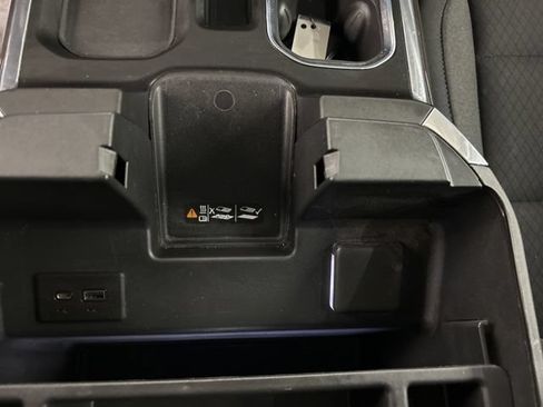Used 2023 Chevrolet Silverado 1500 LT Trail Boss w/ Convenience Package II AWD/4WD image 24