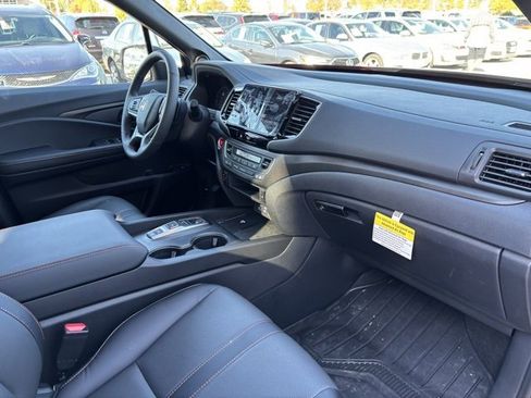 Certified 2025 Honda Ridgeline TrailSport image 25