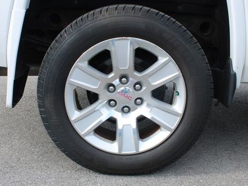 Used 2015 GMC Sierra 1500 SLE image 35