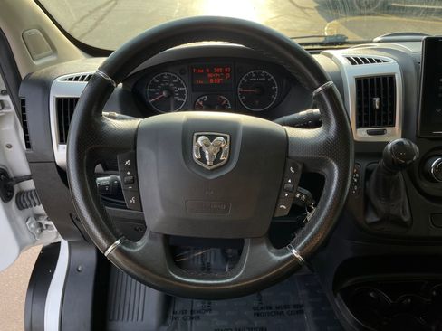 Used 2020 RAM ProMaster 2500 w/ Premium Appearance Group FWD image 19