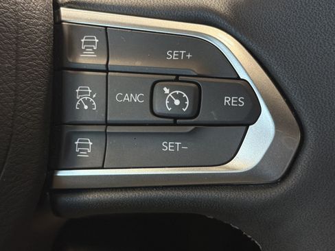 Used 2024 Jeep Compass Limited w/ High Altitude Package AWD/4WD image 26