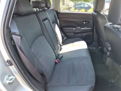 Used 2025 Mitsubishi Outlander Sport SE AWD/4WD image 30