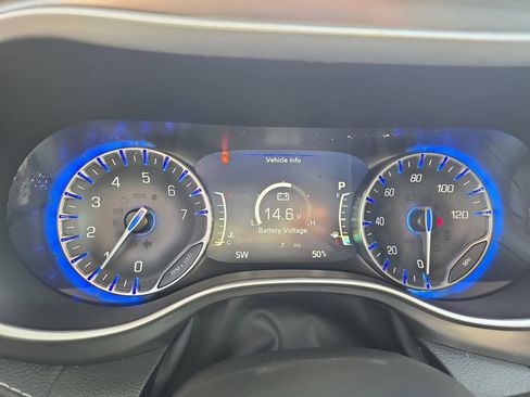 New 2026 Chrysler Pacifica Select w/ S Appearance Package AWD/4WD image 16