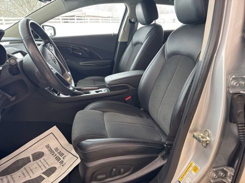 Used 2014 Buick LaCrosse Base image 4