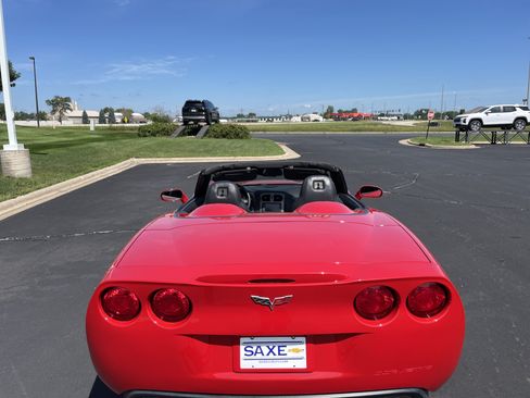 Used 2007 Chevrolet Corvette Convertible w/ Preferred Equipment Group RWD image 39