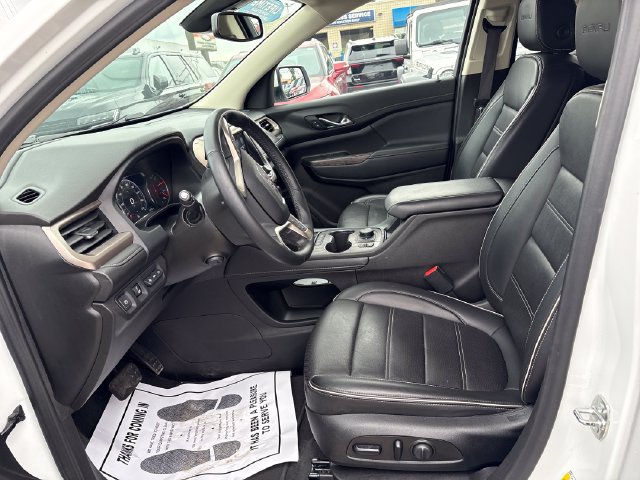 Used 2023 GMC Acadia Denali AWD/4WD image 8