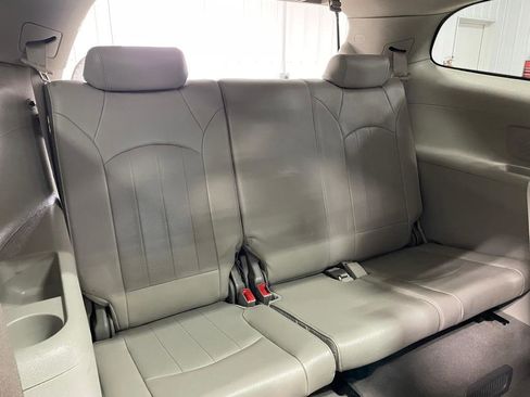 Used 2014 Buick Enclave Premium image 23