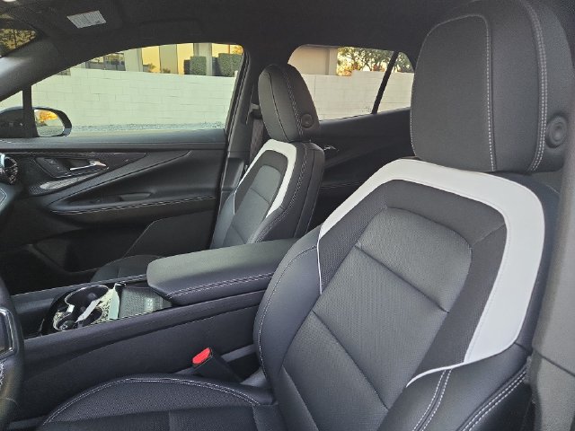 Used 2024 Chevrolet Blazer EV LT AWD/4WD image 4
