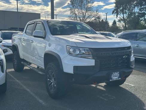 Used 2022 Chevrolet Colorado ZR2 image 2