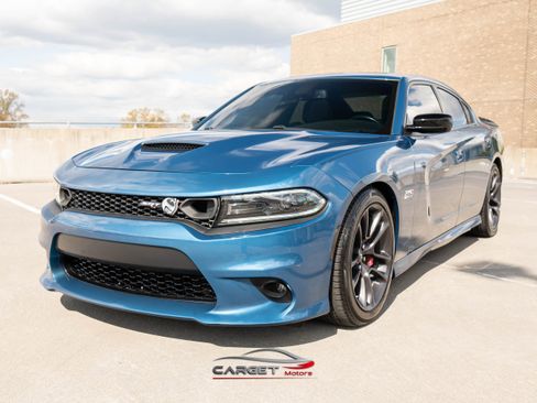 Used 2023 Dodge Charger Scat Pack w/ Navigation & Travel Group RWD image 3