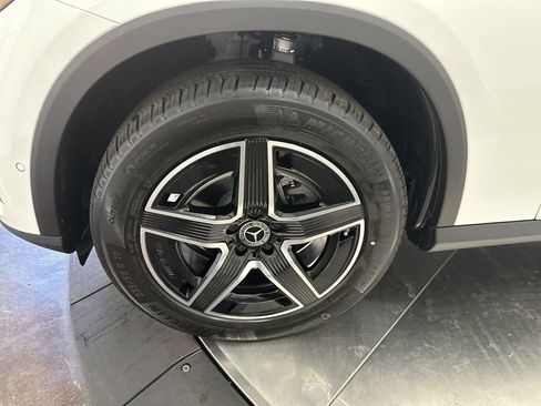 Used 2026 Mercedes-Benz GLC 300 image 31