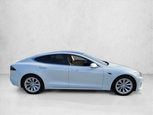 Used 2017 Tesla Model S 90D image 4